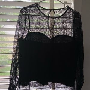black laced top
